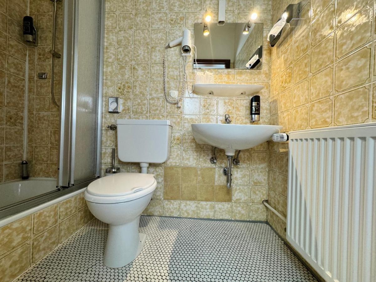 Hotel Zum Ruecking Northeim Luaran gambar